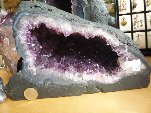 Amethyst 200 gramm Trommelsteine - zum Schließen ins Bild klicken