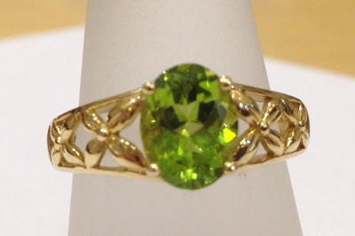 Peridot Goldring